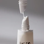 ⁦مرطب الشفاه V10 هيال بمعامل الحماية من الشمس من سوم باي مي - 7 مل⁩ - الصورة ⁦4⁩