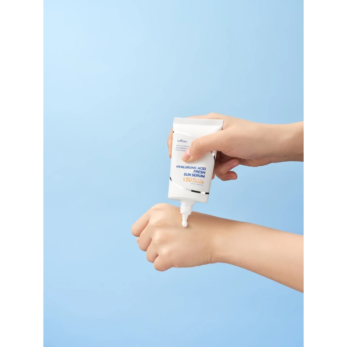 ISNTREE Hyaluronic Acid Fresh Sun Serum - Image 4